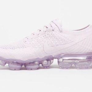 nike vapormax light pink